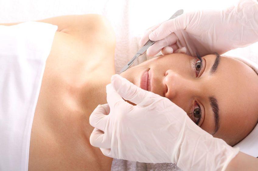 Dermaplaning and Red Carpet Stimulator Peel